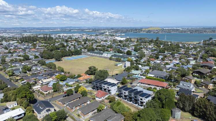1-10/10 Boyd Avenue Royal Oak_23