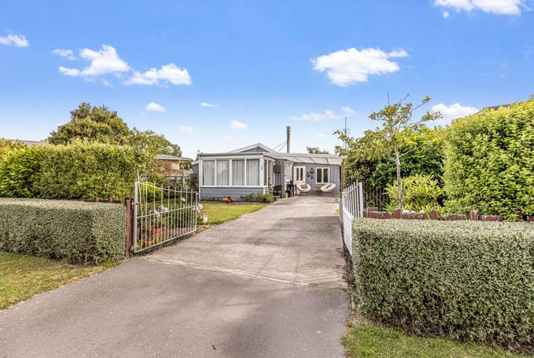 102 Pacific Drive Southbridge_21