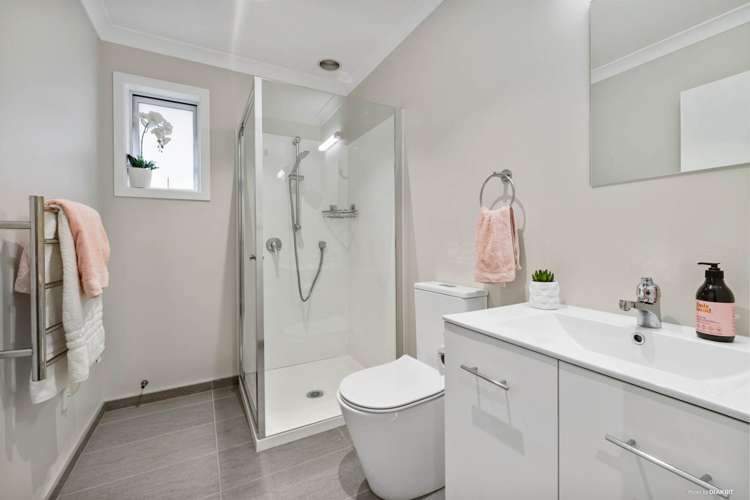 1 Salas Place Howick_17