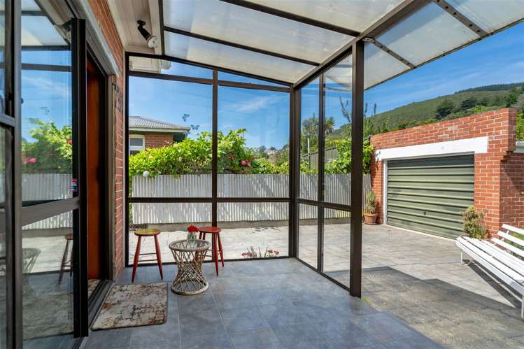 22 Ainslee Place North East Valley_7