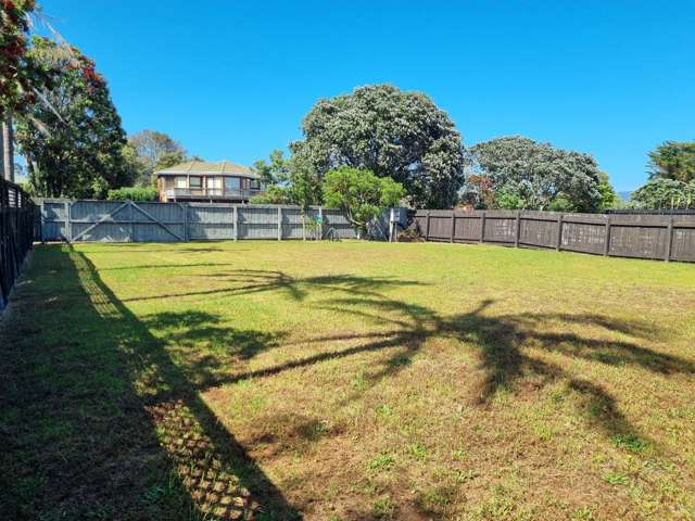 302 Kenwood Drive Matarangi_2