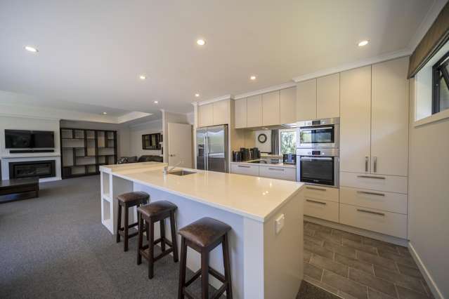 60 Lawson Burrows Crescent Te Anau_4