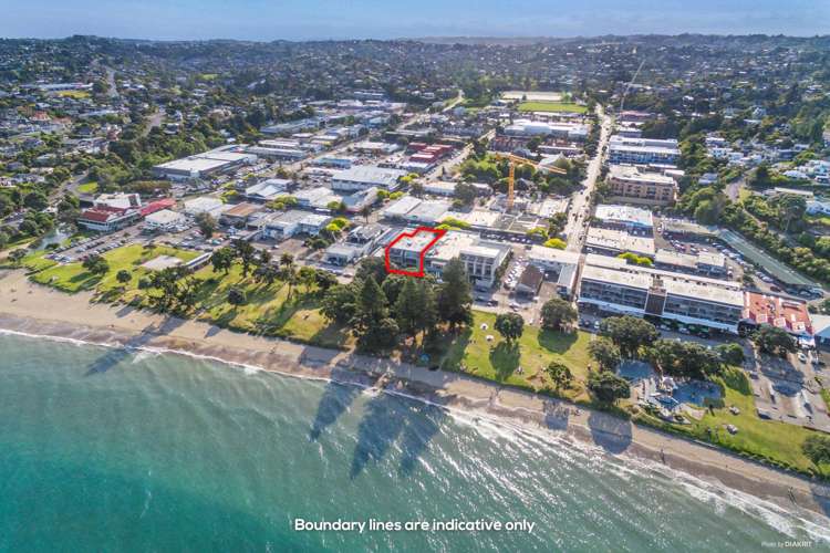 6/16 Beach Front Lane Browns Bay_15