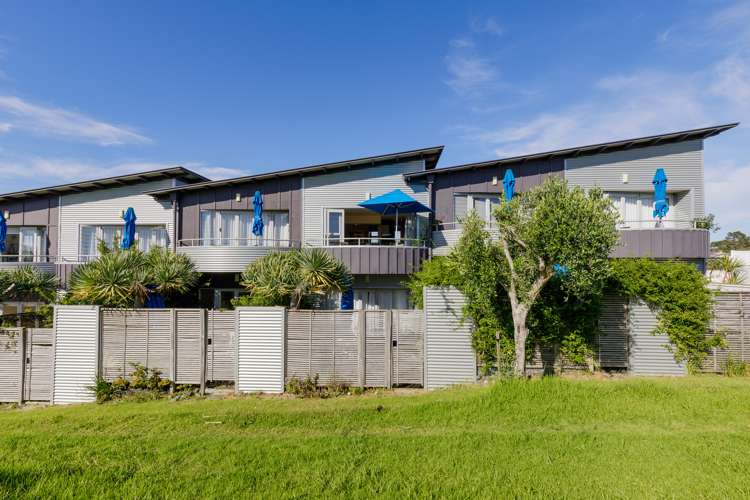 9/136 Ocean View Road Oneroa_10