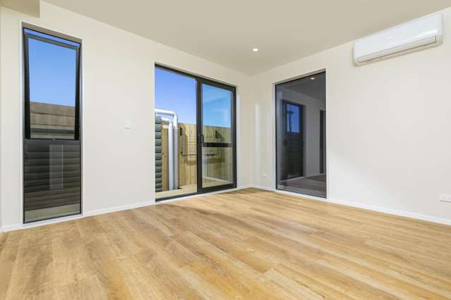 2/18 Scott Road Hobsonville_2