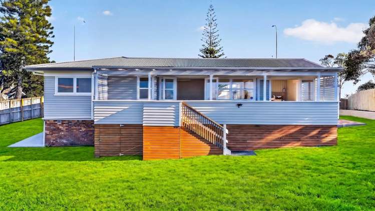 313 East Coast Road Mairangi Bay_1