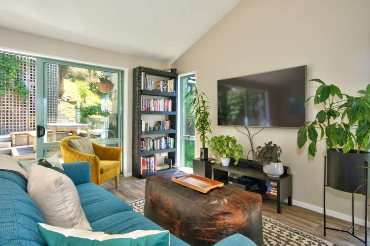 10a Caples Place Fernhill/Sunshine Bay_1