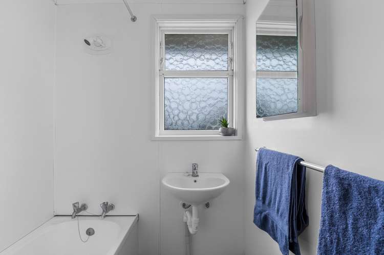 54 Thomas Crescent Western Heights_11