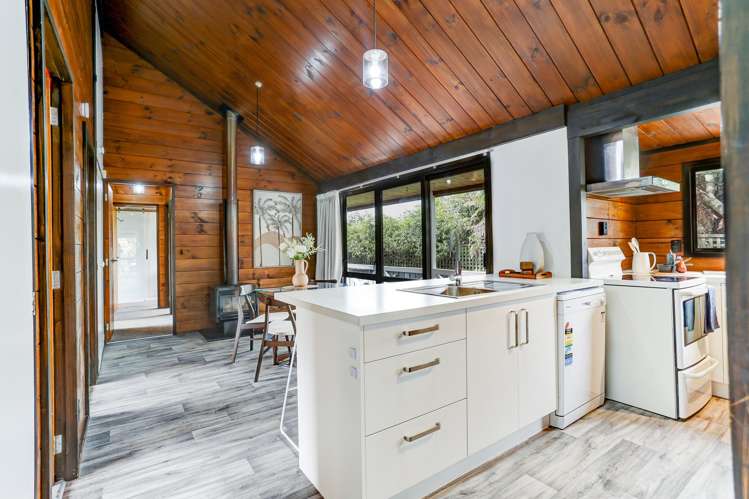 59 Exeter Crescent Springvale_4