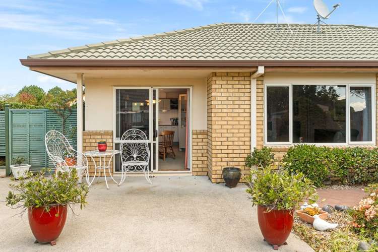 16 McLeod Place Papamoa_3