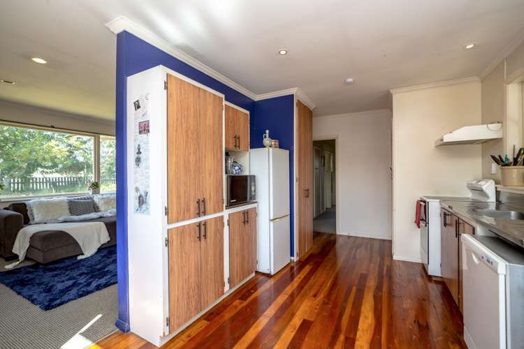 2752 Lake Ferry Road Pirinoa_5