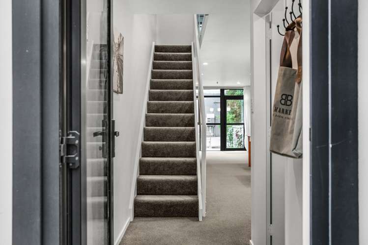 5/2 Malcolm Lane Thorndon_17