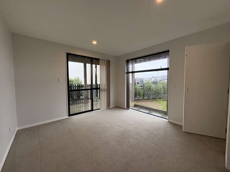 54 Hinonga Loop Millwater_12