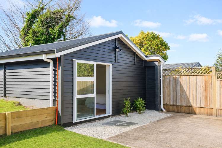 147 Devon Street West Hillcrest_18
