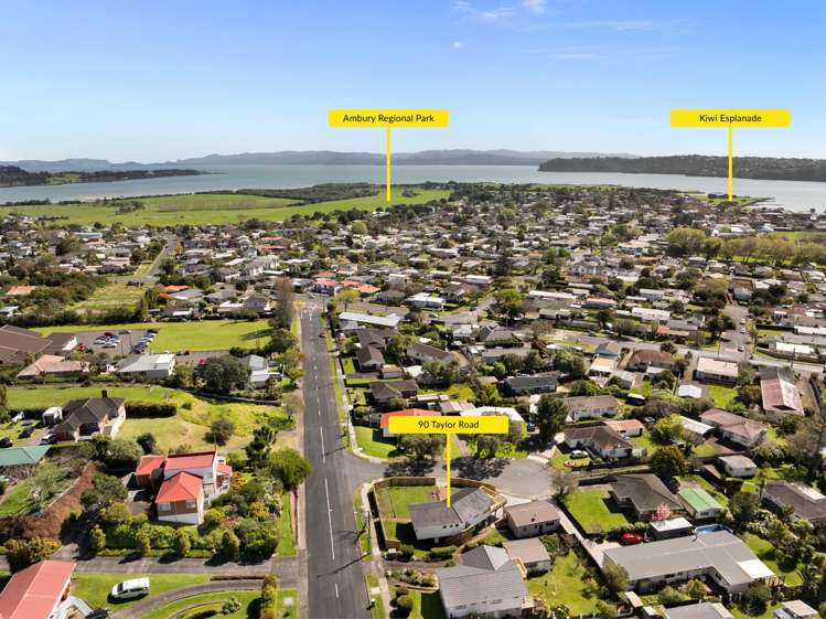 90 Taylor Road Mangere Bridge_35