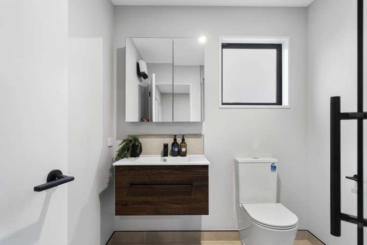 2/162 Springfield Road Saint Albans_10