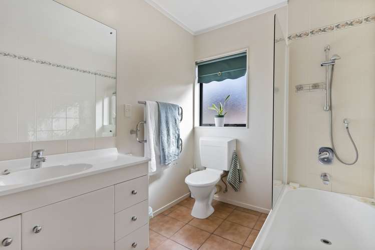 35 Longford Park Drive Takanini_12