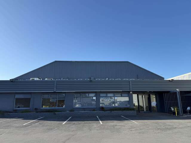 200M² FIRST FLOOR OFFICE – MT ROSKILL