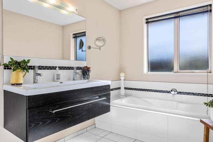 5 Millpark Place Northwood_15