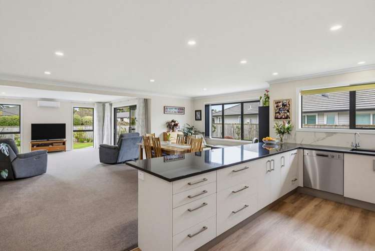 35 Waipunahau Road Waikanae_14