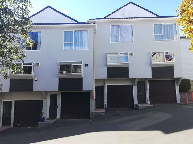 18/20 Thompson Street Mount Cook_13