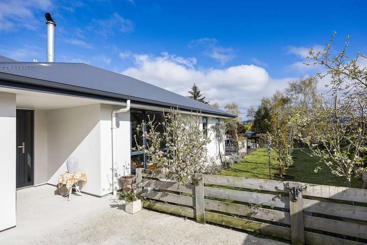4 Chatham Street Waihola_1
