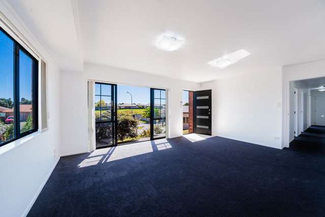 69 Manston Road Mangere_2