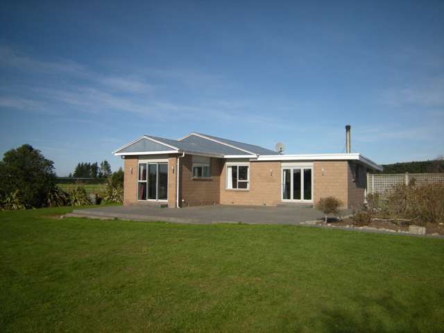 692 Robinsons Road Rolleston_2