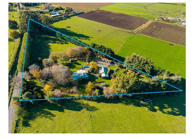 28 Bothams Bend Road Spring Creek_3