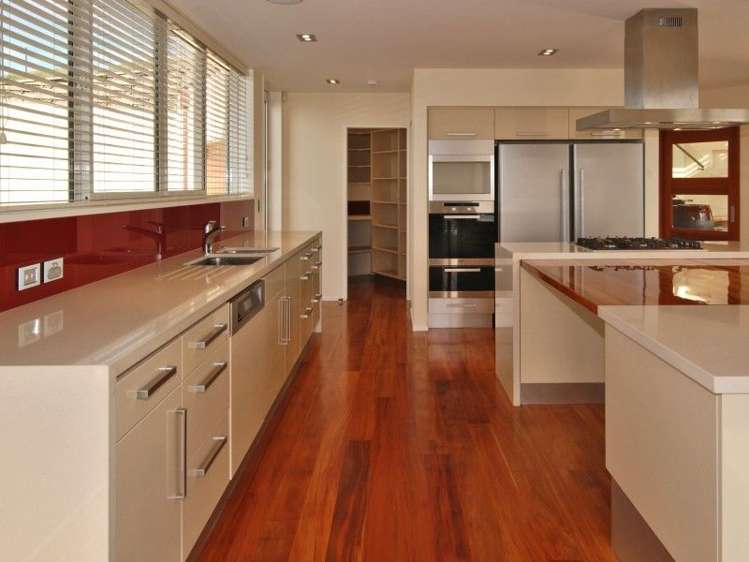 2 Teviotdale Way Richmond Hill_15