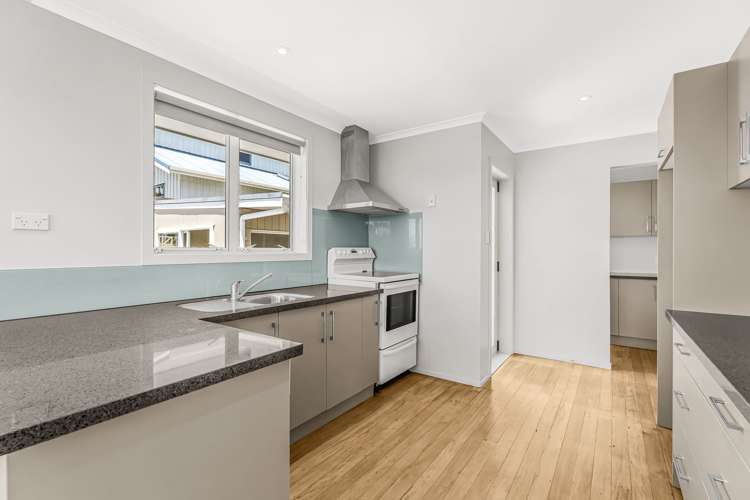 5 Pine Grove Tairua_18