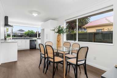 1/145 Simeon Street_4