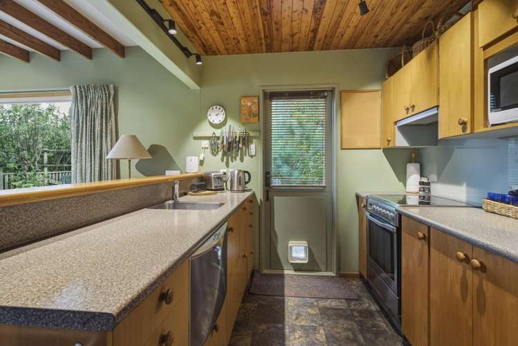 61 Frame Street North East Valley_9