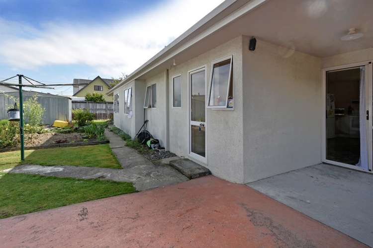 27 Lord Auckland Road Wakefield_15