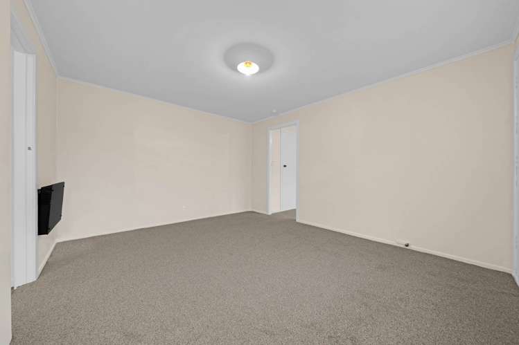 26 Ray Small Drive Papakura_19