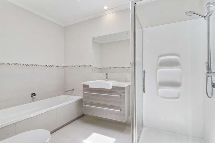 51 Costa Viva Crescent Karaka_10