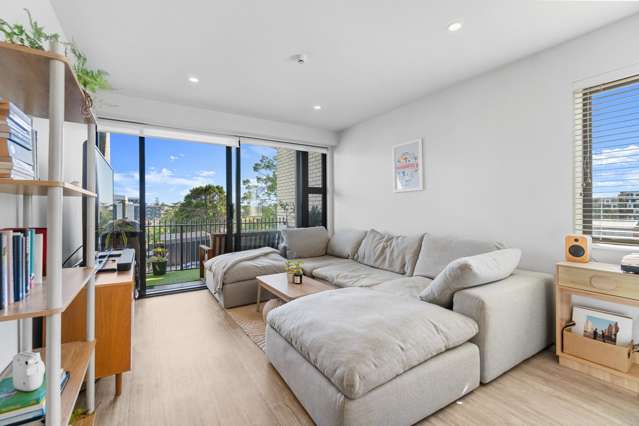 110/165 Lake Road Northcote_3