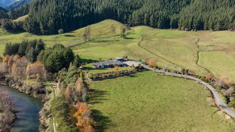 21 Serpentine River Road Aniseed Valley_20