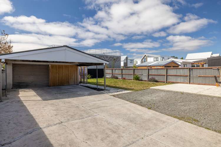 71 Aldershot Street Aranui_10