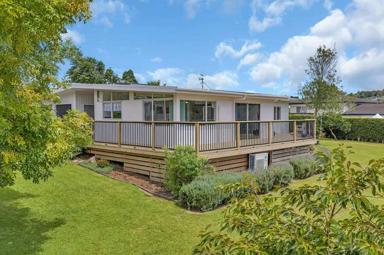 99 Fisher Terrace Te Kamo_16