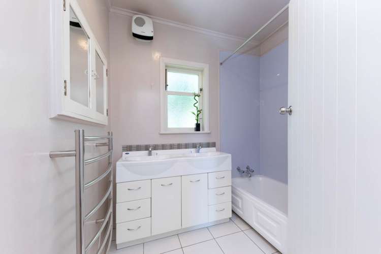 153 Seabrook Avenue New Lynn_10