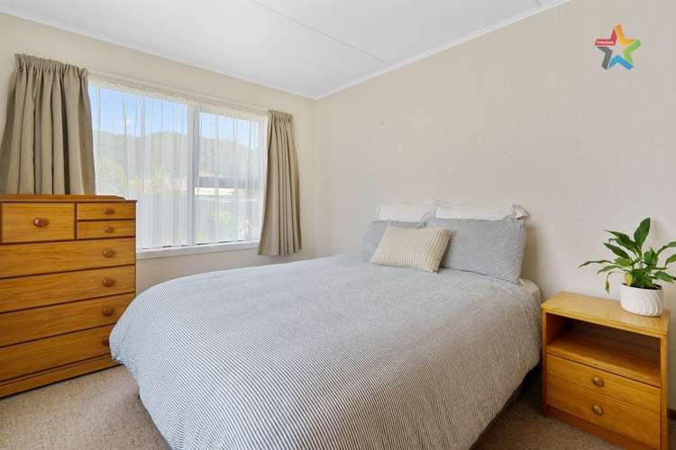 73 Karamu Crescent Wainuiomata_9