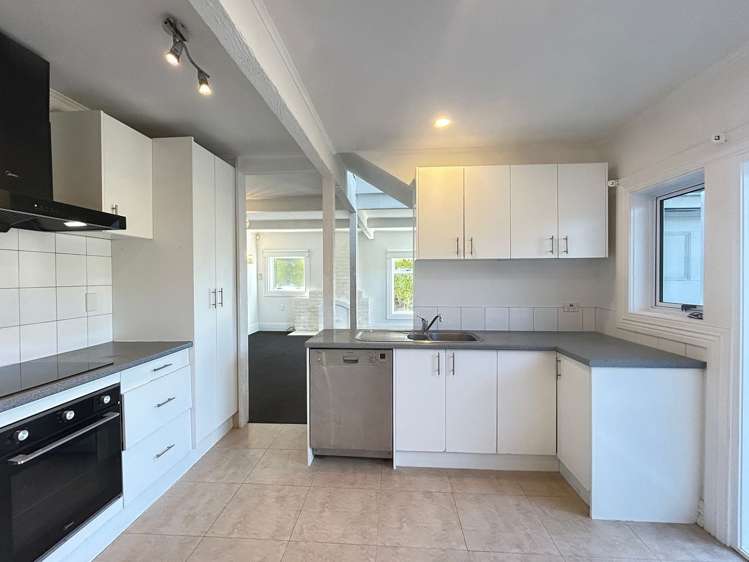 121 Bassett Road Remuera_11