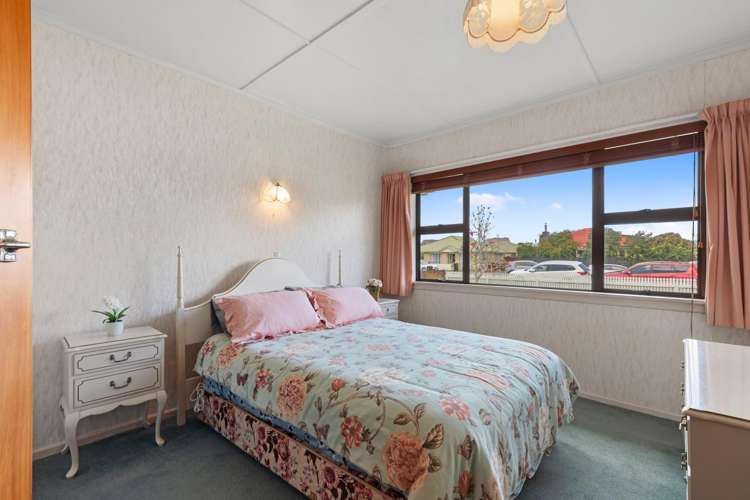 17 Emmett Street Greerton_11