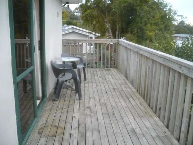 61 Vodanovich Road Te Atatu South_4