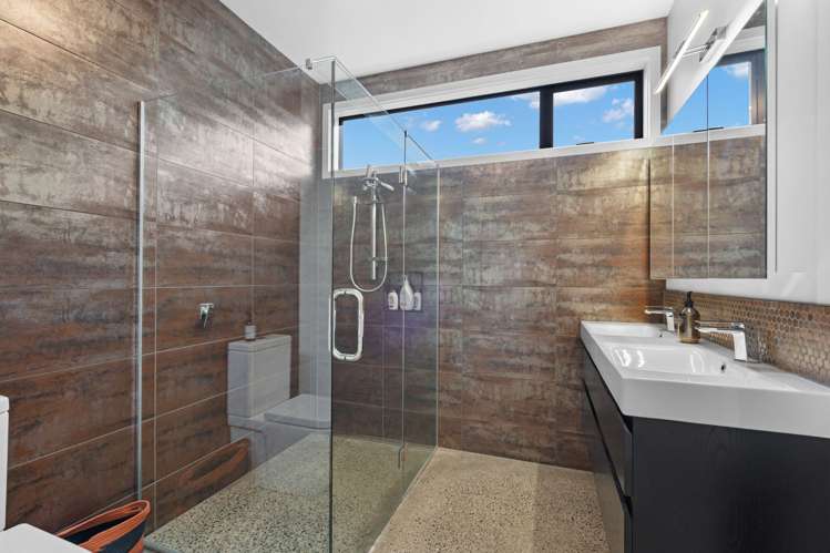7 Edgewater Place Matapouri_22