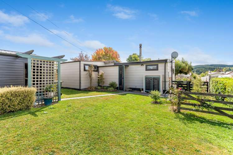 13 Harrington Street Lawrence_24