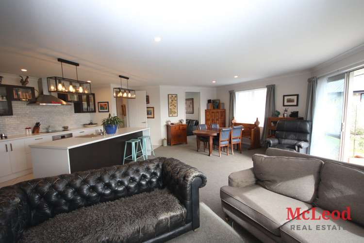 37 Redhaven Rise Netherby_5