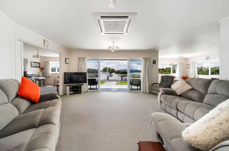 294 Beach Road Onerahi_3