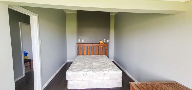 4 Cemetery Road Sanson_8